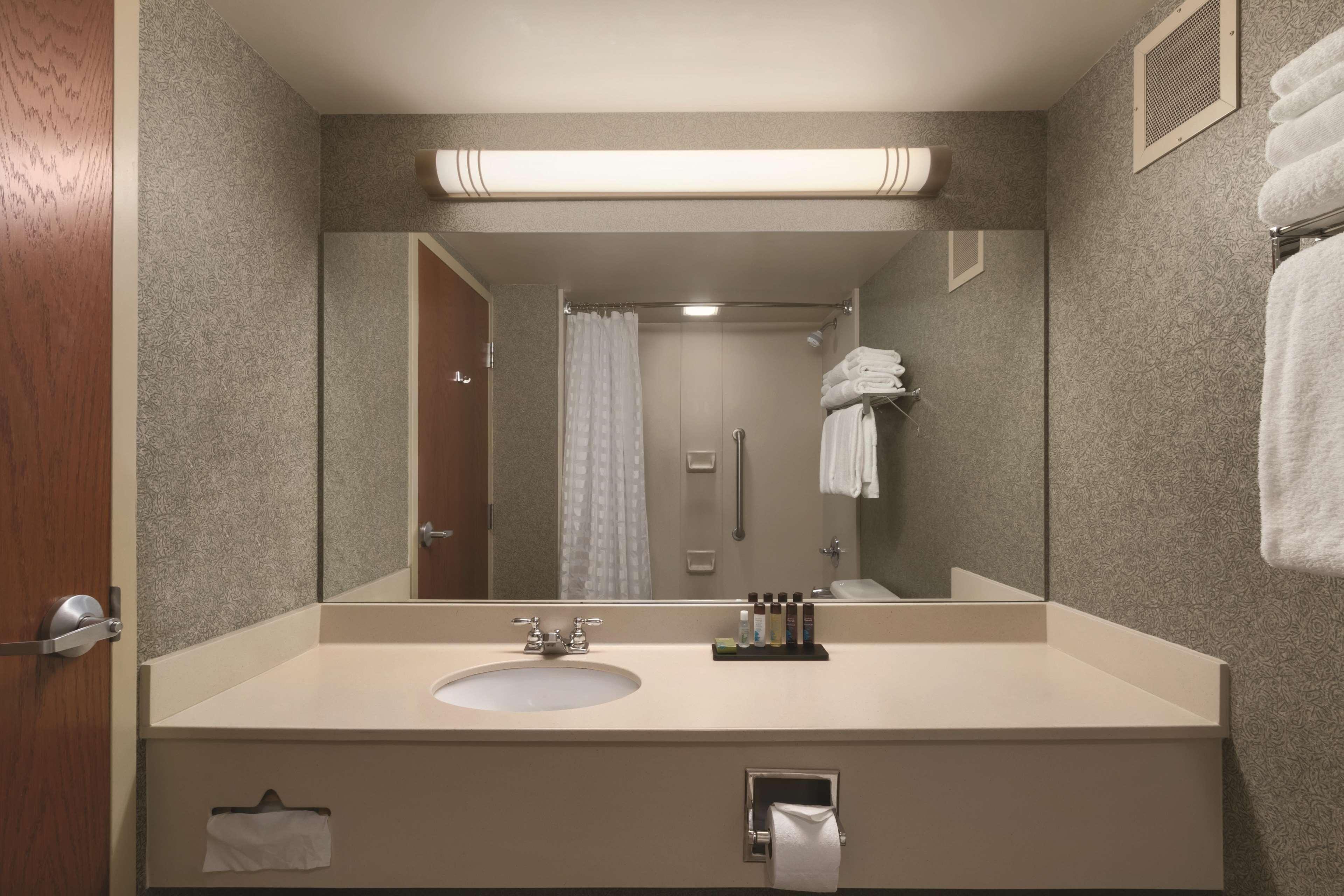 Embassy By Hilton Airport Hotel Portland
