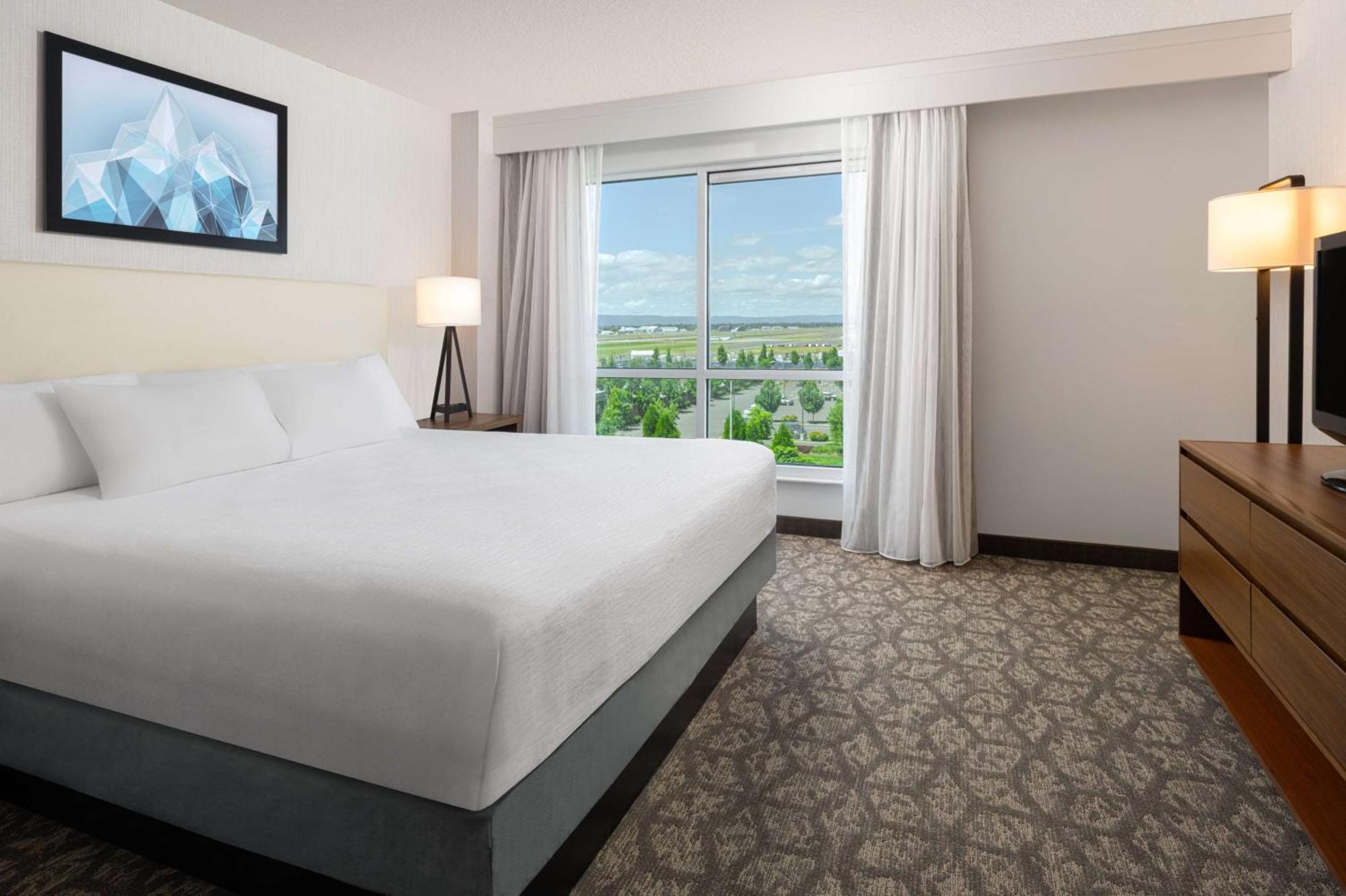 Embassy By Hilton Airport